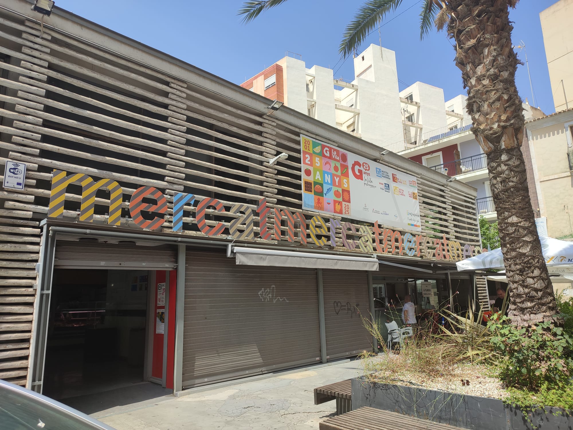 La Vila Joiosa redactará un proyecto integral para cambiar el aire acondicionado del Mercat Municipal La Vila Joiosa redactará un proyecto integral para cambiar el aire acondicionado del Mercat Municipal