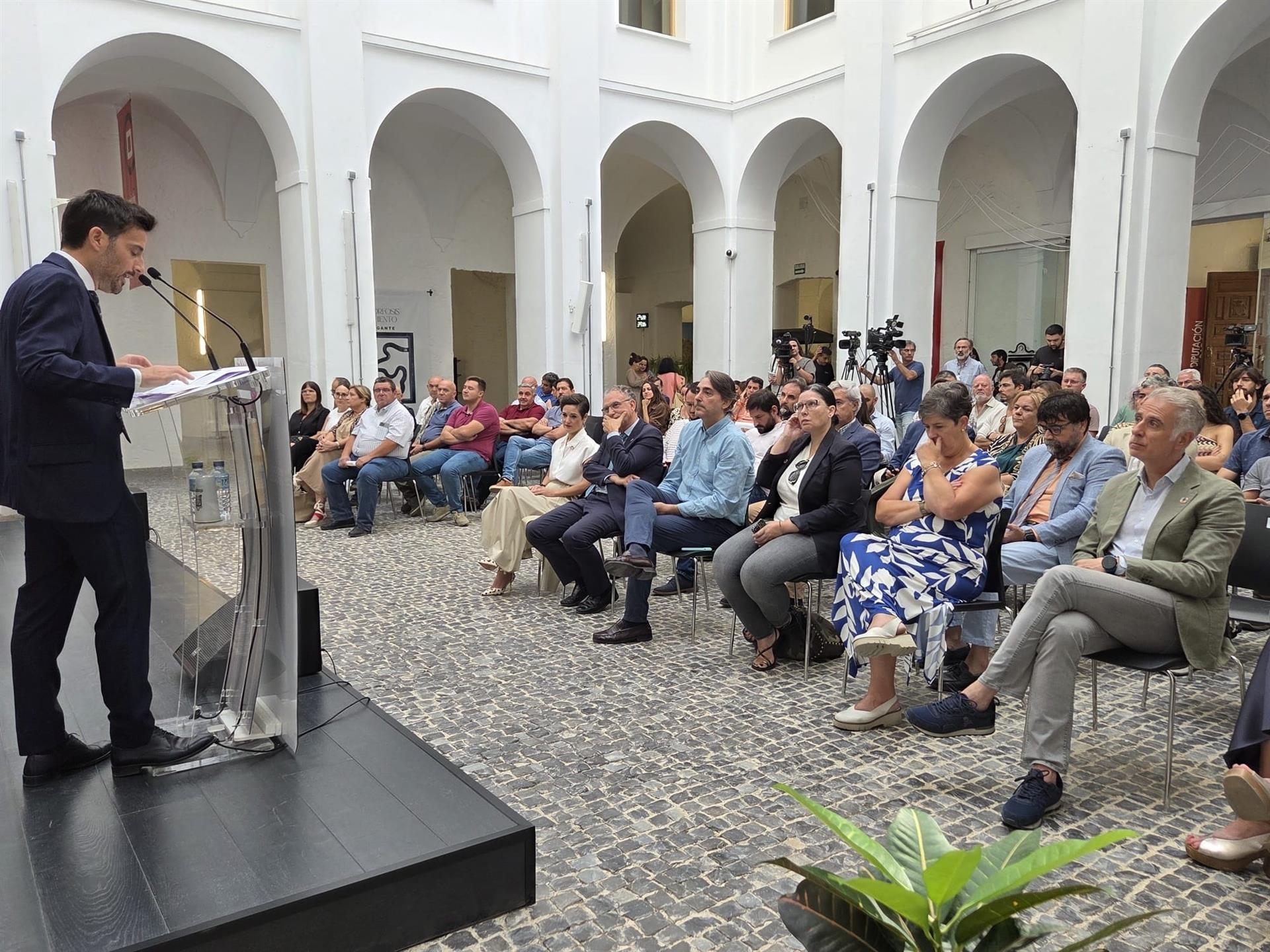 La Diputación de Badajoz reafirma su compromiso con la Agenda 2030, que es una hoja de ruta hacia un futuro "más justo" La Diputación de Badajoz reafirma su compromiso con la Agenda 2030, que es una hoja de ruta hacia un futuro "más justo"