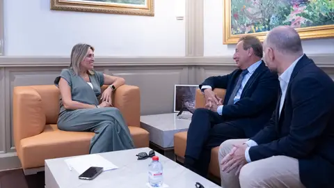 La Diputación de Castellón refuerza la colaboración con Ascer para apoyar al sector cerámico en Cersaie La Diputación de Castellón refuerza la colaboración con Ascer para apoyar al sector cerámico en Cersaie