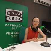 La pianista morellana, Elena Aguilar, durante la entevista en Onda Cero Vila-real.