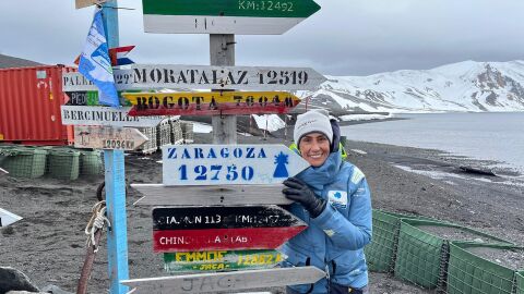 La zaragozana Marta Castillo, participante en el Reto Pelayo, en la Antártida La zaragozana Marta Castillo, participante en el Reto Pelayo, en la Antártida