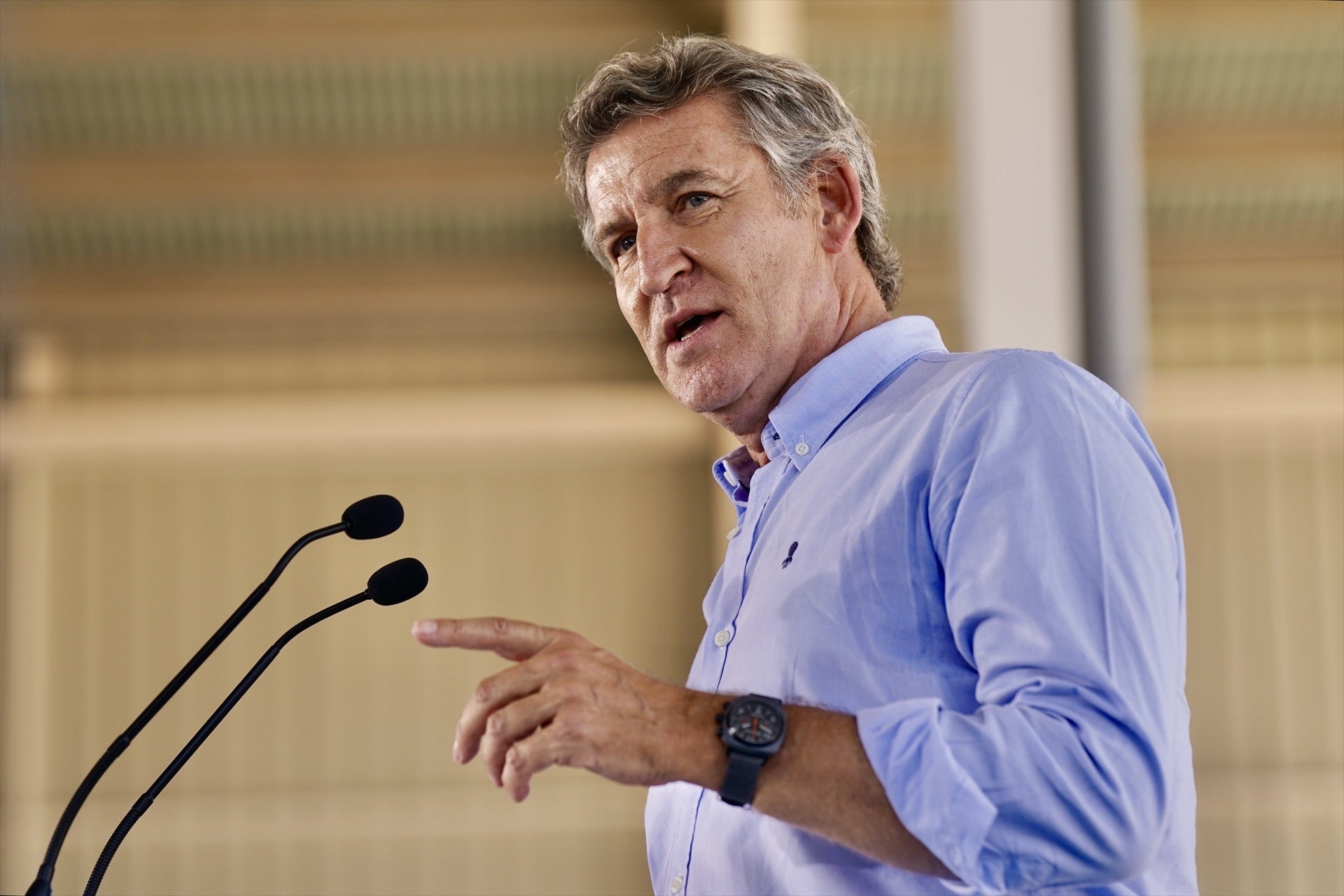 El PP, en solitario, obtendría cinco diputados más que todo el bloque de investidura El PP, en solitario, obtendría cinco diputados más que todo el bloque de investidura