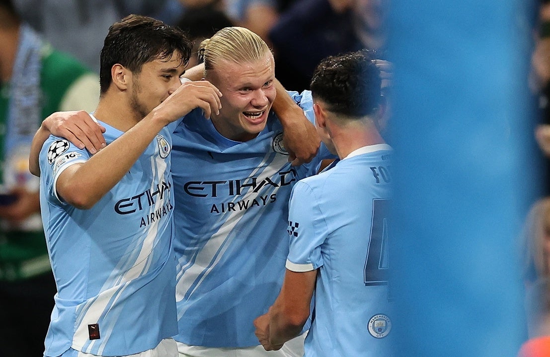 El Manchester City arranca con victoria y el Eintracht es el primer líder El Manchester City arranca con victoria y el Eintracht es el primer líder