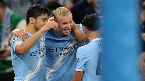 El Manchester City arranca con victoria y el Eintracht es el primer líder