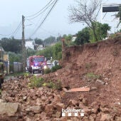 Fotografía publicada por Bombers Generalitat de Cataluña en su cuenta oficial de X de un deslizamiento en Marganell por las intensas lluvias 