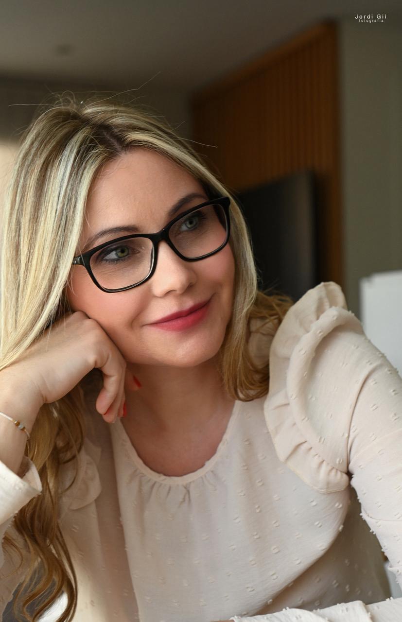 La hora del brillo con @decorbymaggie La hora del brillo con @decorbymaggie