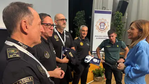 La alcaldesa de Almassora, María Tormo, ha sido la encargada de inaugurar la jornada. La alcaldesa de Almassora, María Tormo, ha sido la encargada de inaugurar la jornada.