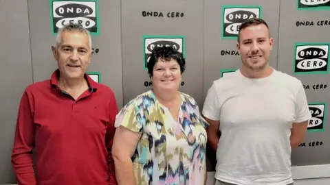 Cristóbal Llorens, concejal de Fiestas de La Nucía, y Andreu Juan, presidente de la Penya Els Festers-Majorals 2026. Cristóbal Llorens, concejal de Fiestas de La Nucía, y Andreu Juan, presidente de la Penya Els Festers-Majorals 2026.