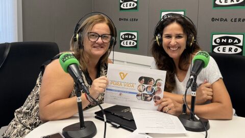 Marisa Cort&eacute;s, edil de Sanidad de l'Alf&agrave;s del Pi, y Susana Ruiz, Coordinadora del II Congreso Pura Vida.