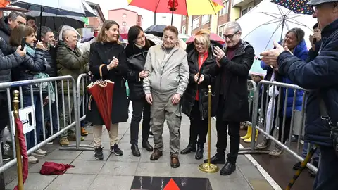'Uco' Lastra destapando la estrella que tenía en Tetuán 'Uco' Lastra destapando la estrella que tenía en Tetuán