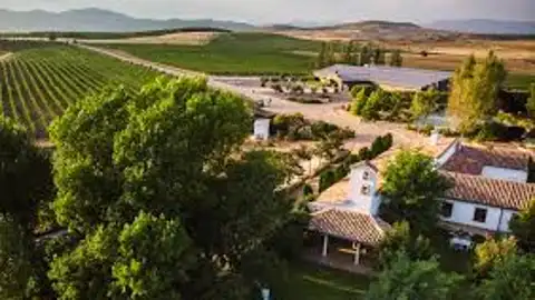 Bodegas Finca Rionegro. Bodegas Finca Rionegro.