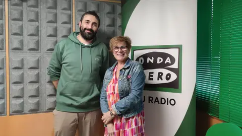 Ana Santos con Juan Hernando, uno de los organizadores de la WordCamp Galicia De Vella a Bella