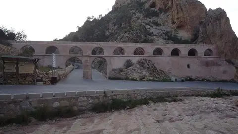 Ruta Els Pontets, en Crevillent. Ruta Els Pontets, en Crevillent.