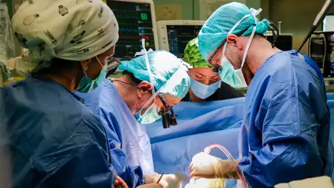 El Hospital de Sagunto realiza por primera vez un explante de corazón mediante el procedimiento de asistolia controlada El Hospital de Sagunto realiza por primera vez un explante de corazón mediante el procedimiento de asistolia controlada