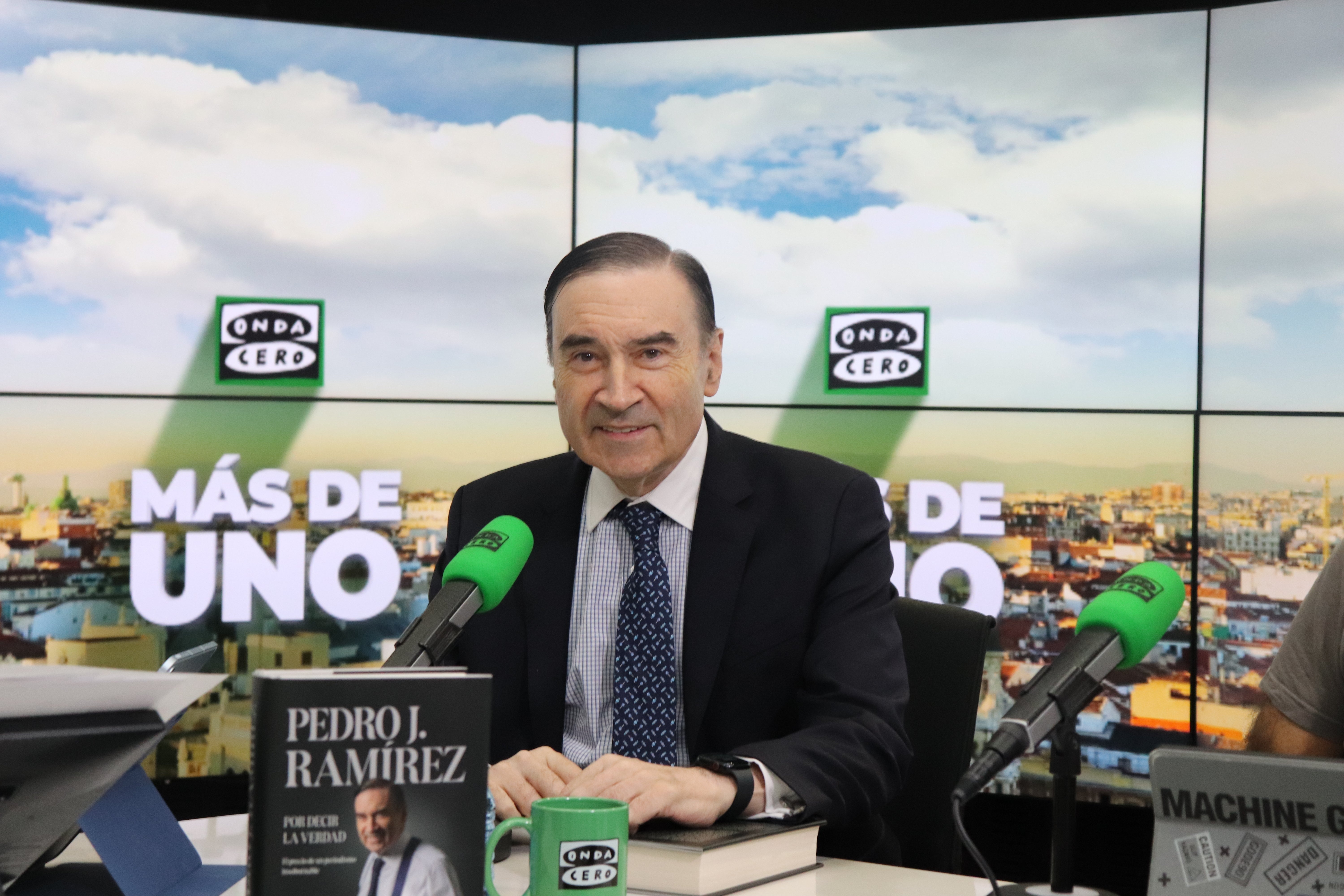 La dura descripción de Pedro J. Ramírez sobre Pedro Sánchez: "Es el primer presidente antisistema de la democracia" La dura descripción de Pedro J. Ramírez sobre Pedro Sánchez: "Es el primer presidente antisistema de la democracia"