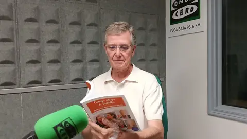 Jesucristo Riquelme presenta 'Campo alegre de batalla'', un libro destinado a la PAU para comprender la generación poética del 27 Jesucristo Riquelme presenta 'Campo alegre de batalla'', un libro destinado a la PAU para comprender la generación poética del 27