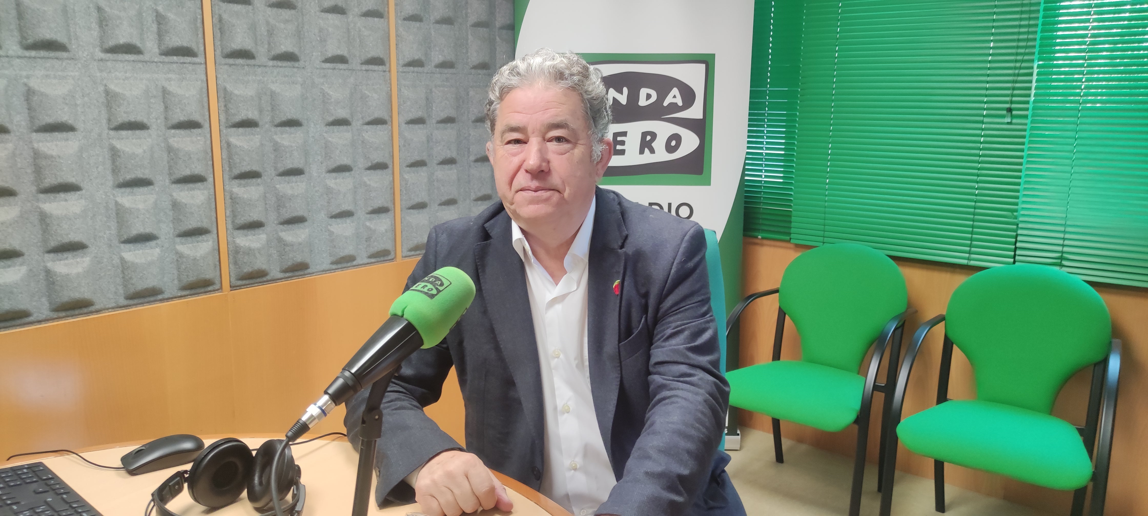 Lores: “Domínguez promove unha Bienal para volver a ser humanos e el é inhumano para condenar o xenocidio” Lores: “Domínguez promove unha Bienal para volver a ser humanos e el é inhumano para condenar o xenocidio”