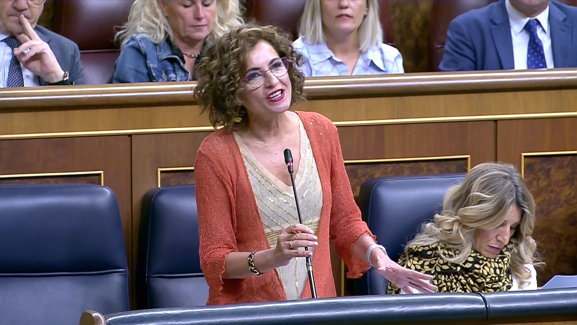 Montero ratifica su confianza en su jefe de gabinete y el PP dice que la "trama" Koldo le daba órdenes Montero ratifica su confianza en su jefe de gabinete y el PP dice que la "trama" Koldo le daba órdenes