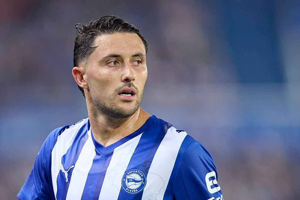 La FIFA suspende a dos futbolistas que juegan en España por falsificación de documentos con la Federación de Malasia La FIFA suspende a dos futbolistas que juegan en España por falsificación de documentos con la Federación de Malasia