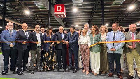 Corte de la cinta inaugural de FERCATUR