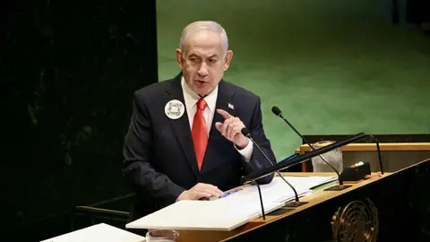 Por qué Netanyahu llevaba un código QR en la chaqueta en su discurso ante la ONU Por qué Netanyahu llevaba un código QR en la chaqueta en su discurso ante la ONU