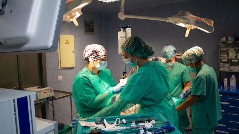 Especialistas de Urolog&iacute;a de Albacete se forman en cirug&iacute;a laparosc&oacute;pica