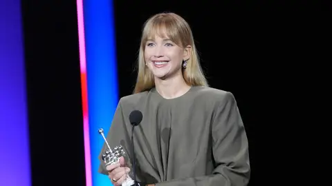 Jennifer Lawrence recoge el Premio Donostia y afirma estar "aterrorizada" por la situación en Gaza Jennifer Lawrence recoge el Premio Donostia y afirma estar "aterrorizada" por la situación en Gaza