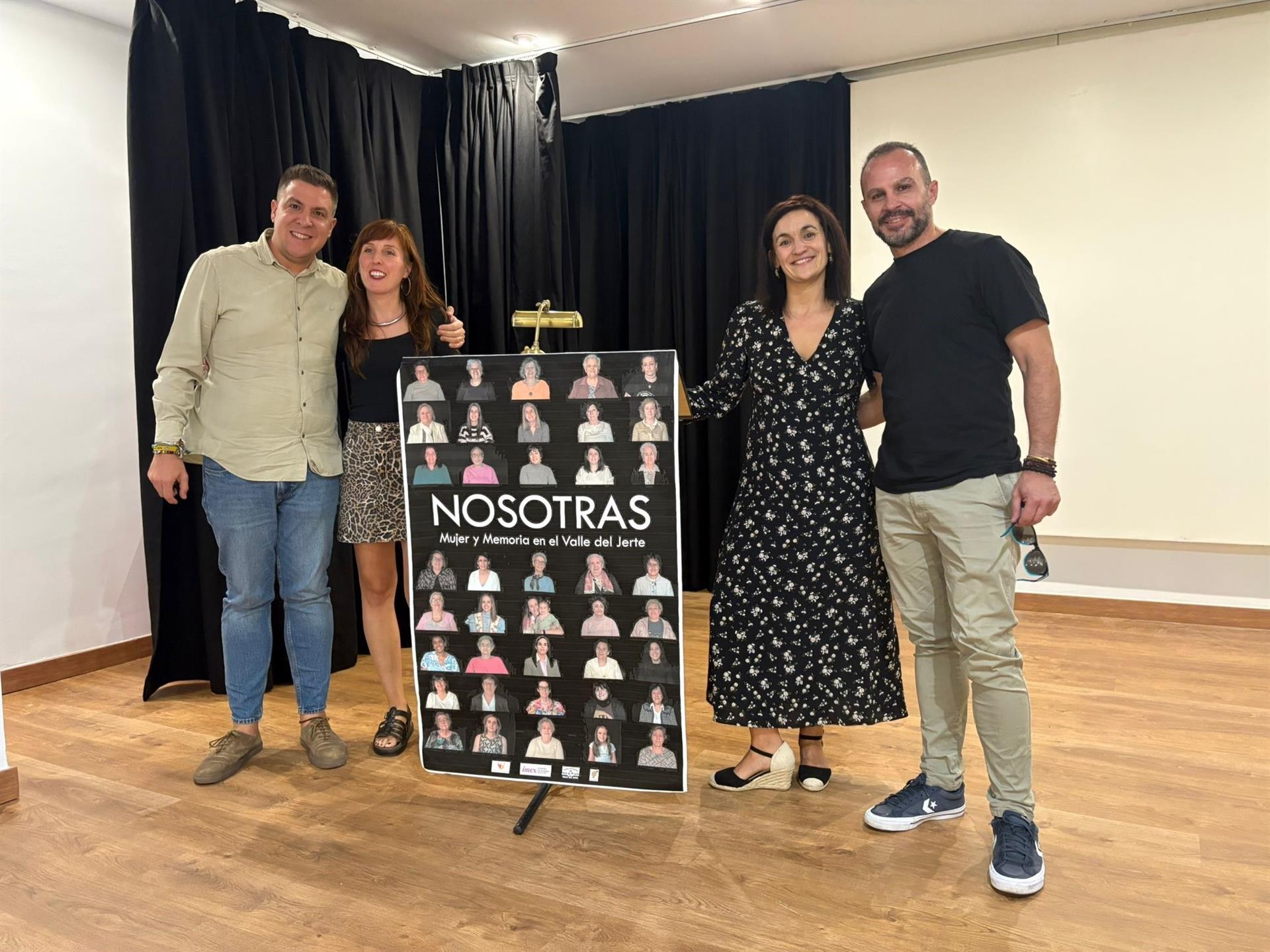 La memoria de las mujeres del Valle del Jerte da vida al documental 'Nosotras' La memoria de las mujeres del Valle del Jerte da vida al documental 'Nosotras'