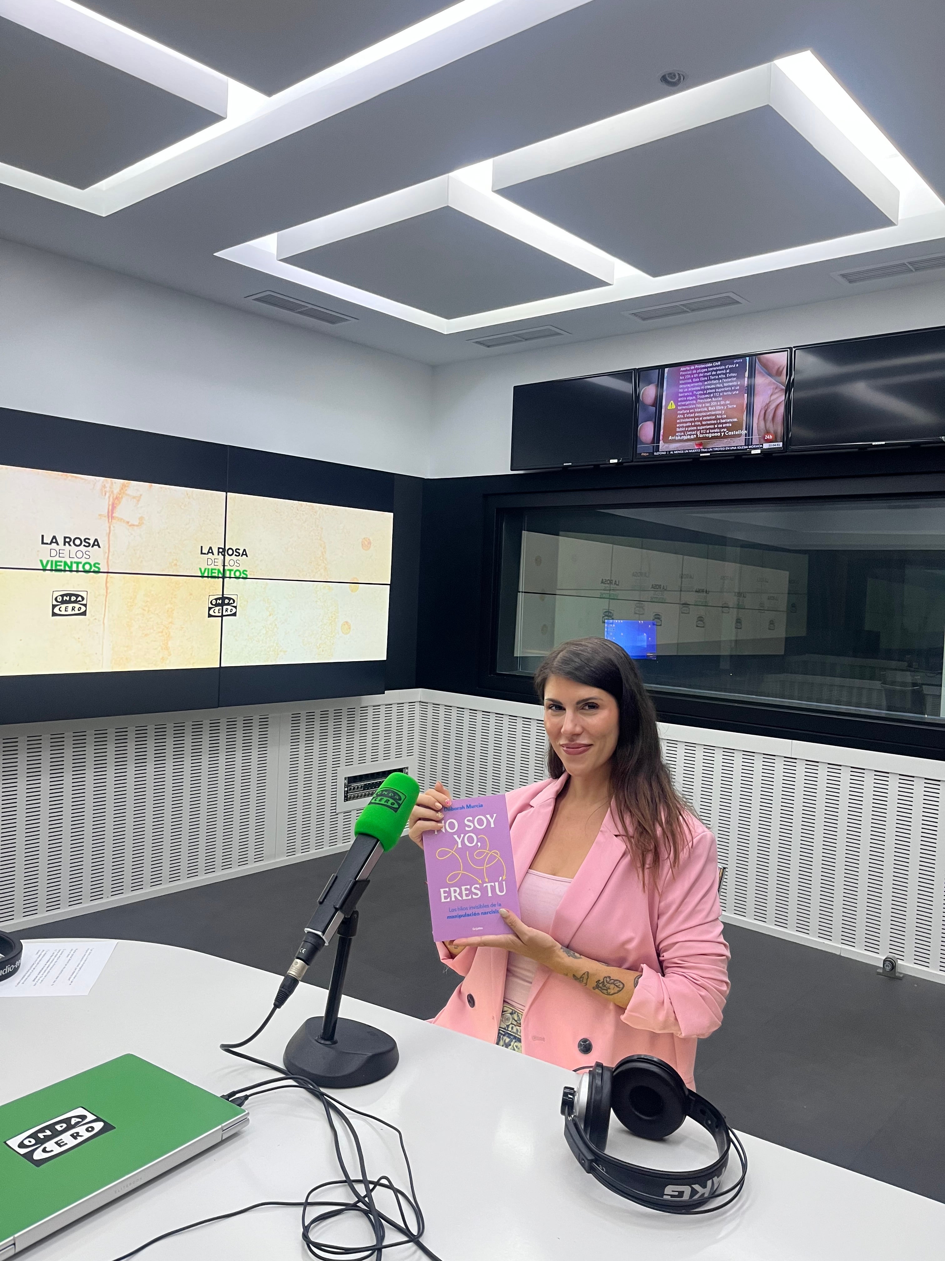 Descubre los hilos invisibles de la manipulación narcisista Descubre los hilos invisibles de la manipulación narcisista