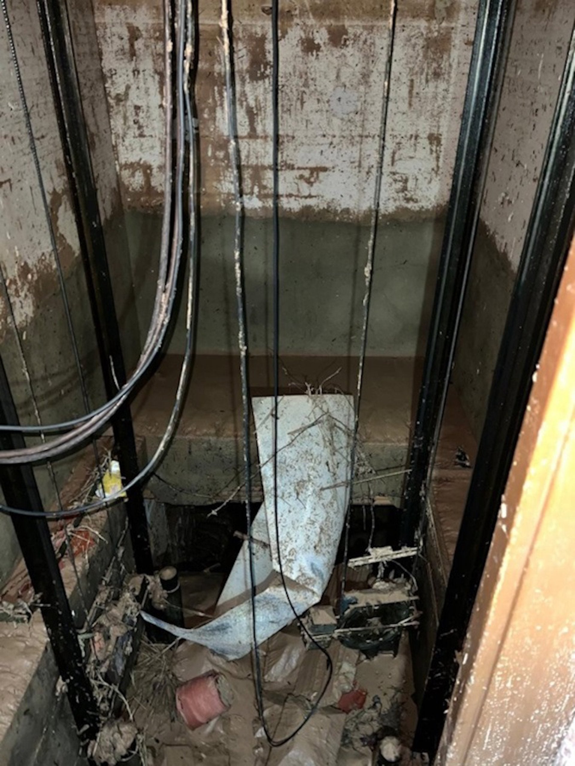 El sector cifra en 780 los ascensores dañados por la DANA pendientes de recuperar El sector cifra en 780 los ascensores dañados por la DANA pendientes de recuperar