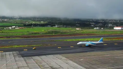 Un avión en Tenerife Norte Los Rodeos Un avión en Tenerife Norte Los Rodeos