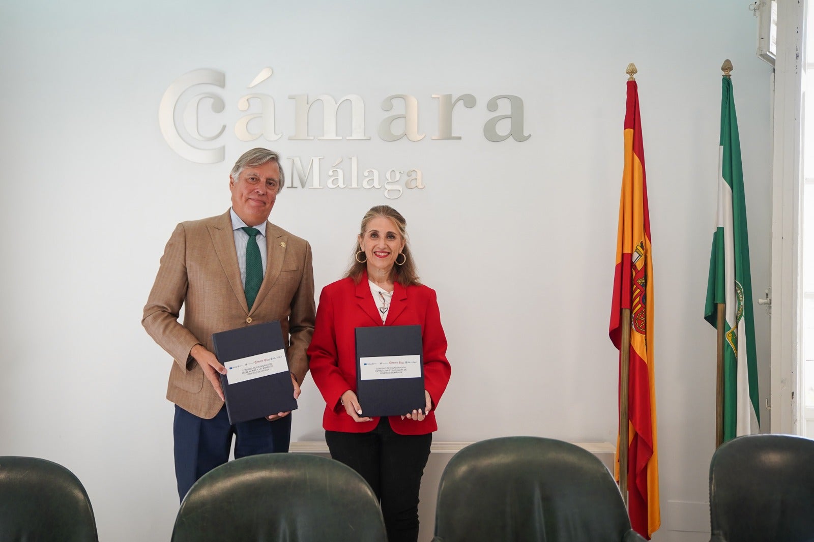El Ayuntamiento y la Cámara firman varios programas para impulsar el emprendimiento El Ayuntamiento y la Cámara firman varios programas para impulsar el emprendimiento