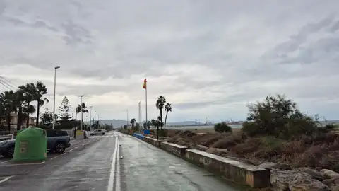 La tromba de agua deja 173 litros en Eslida y se mantiene la alerta naranja hasta las 23 horas en el litoral sur de Castellón La tromba de agua deja 173 litros en Eslida y se mantiene la alerta naranja hasta las 23 horas en el litoral sur de Castellón