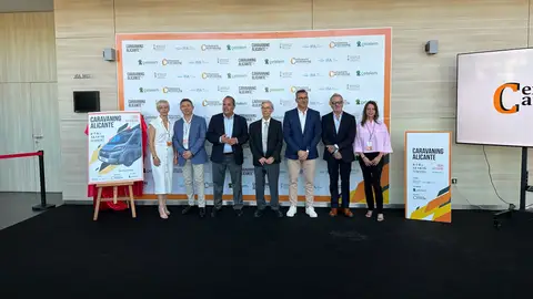 Presentación del cartel anunciador de Caravaning Alicante 2026. Presentación del cartel anunciador de Caravaning Alicante 2026.