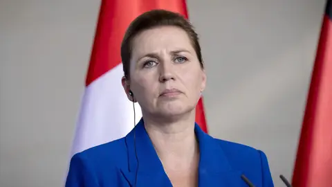 La primera ministra de Dinamarca advierte a Europa: "Es el momento más peligroso desde la II Guerra Mundial" La primera ministra de Dinamarca advierte a Europa: "Es el momento más peligroso desde la II Guerra Mundial"