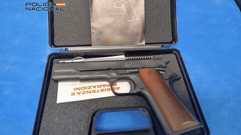 Pistola incautada por la Polic&iacute;a Nacional