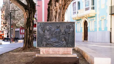 Placa conmemorativa del fallecimiento de Jaume I en Alzira Placa conmemorativa del fallecimiento de Jaume I en Alzira