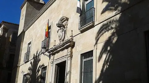 Magistrados de lo Contencioso-Administrativo de toda España mantienen un encuentro en Cáceres Magistrados de lo Contencioso-Administrativo de toda España mantienen un encuentro en Cáceres