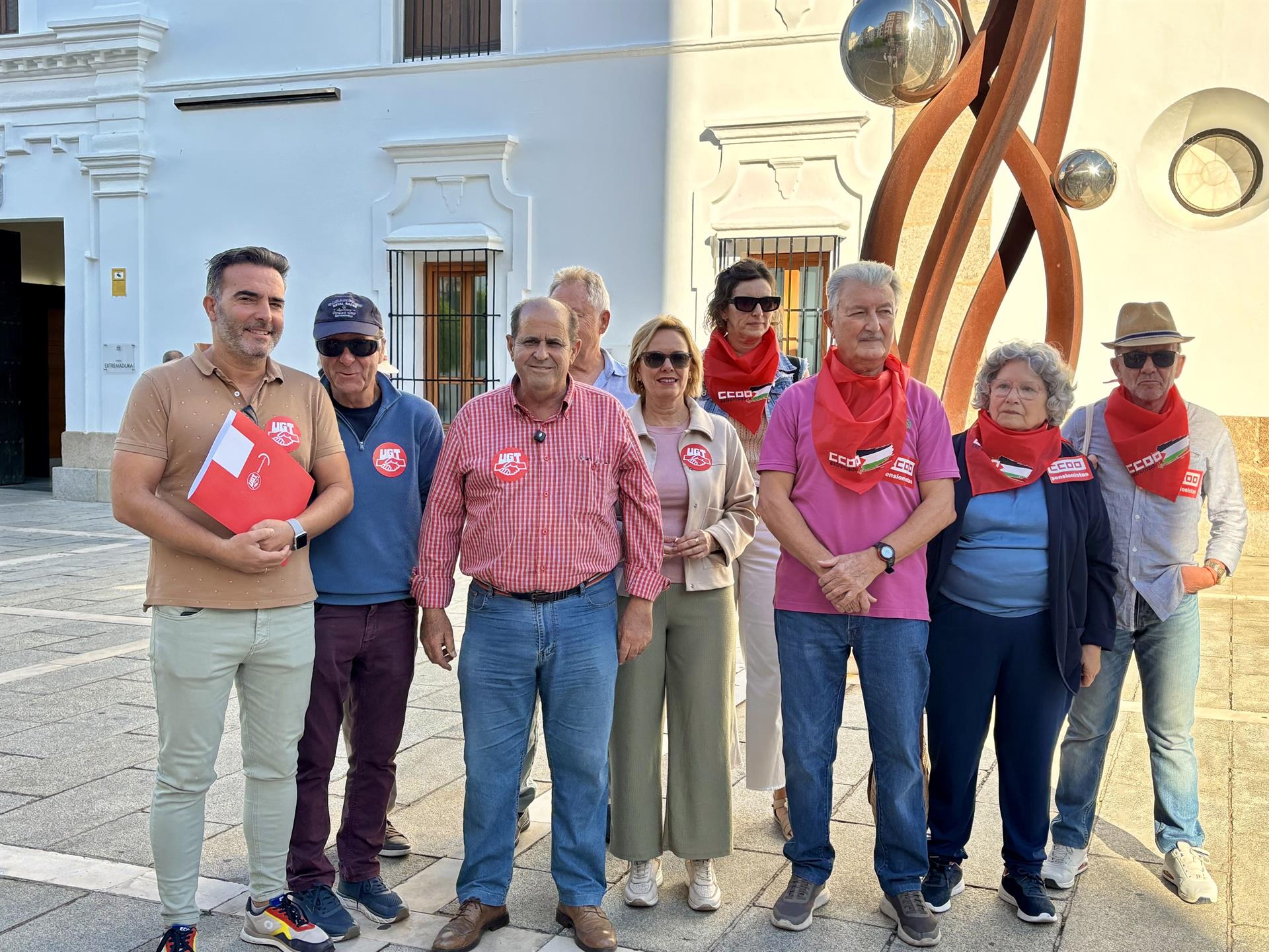 UGT y CCOO reivindican una Ley de Derechos para los Mayores, medidas contra el edadismo y pensiones y viviendas dignas UGT y CCOO reivindican una Ley de Derechos para los Mayores, medidas contra el edadismo y pensiones y viviendas dignas