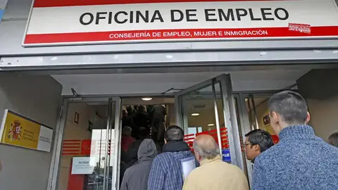 El paro baja en 10 personas en septiembre en Navarra y el total de desempleados se sitúa en 28.380 El paro baja en 10 personas en septiembre en Navarra y el total de desempleados se sitúa en 28.380