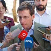 El alcalde de Madrid, José Luis Martínez-Almeida, atiende a los medios El alcalde de Madrid, José Luis Martínez-Almeida, atiende a los medios