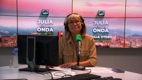 Julia Otero: "Soplan vientos racistas y sucios que hablan de visado por puntos para entrar en España"