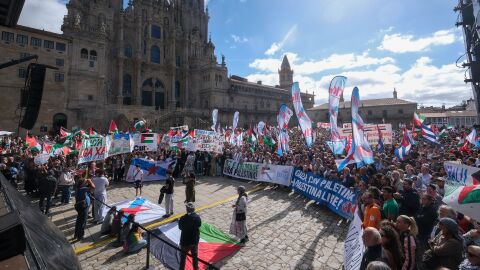 Santiago, Gij&oacute;n, C&aacute;diz o Ja&eacute;n se echan a la calle para apoyar a Palestina 