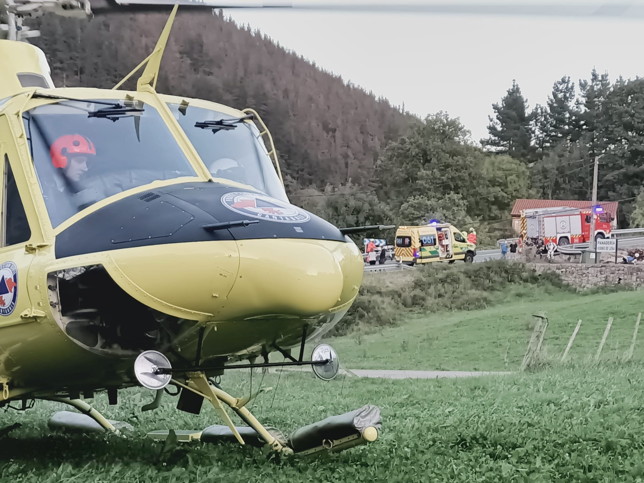 Herido grave un motorista de 25 años tras una caída en el Escudo Herido grave un motorista de 25 años tras una caída en el Escudo