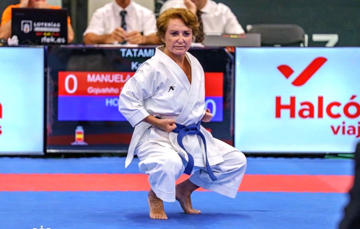 El mensaje de Damián Quintero a Hortensia Durán, campeona de karate a los 73 años: "Me encanta ver a gente como tú practicar nuestro deporte"