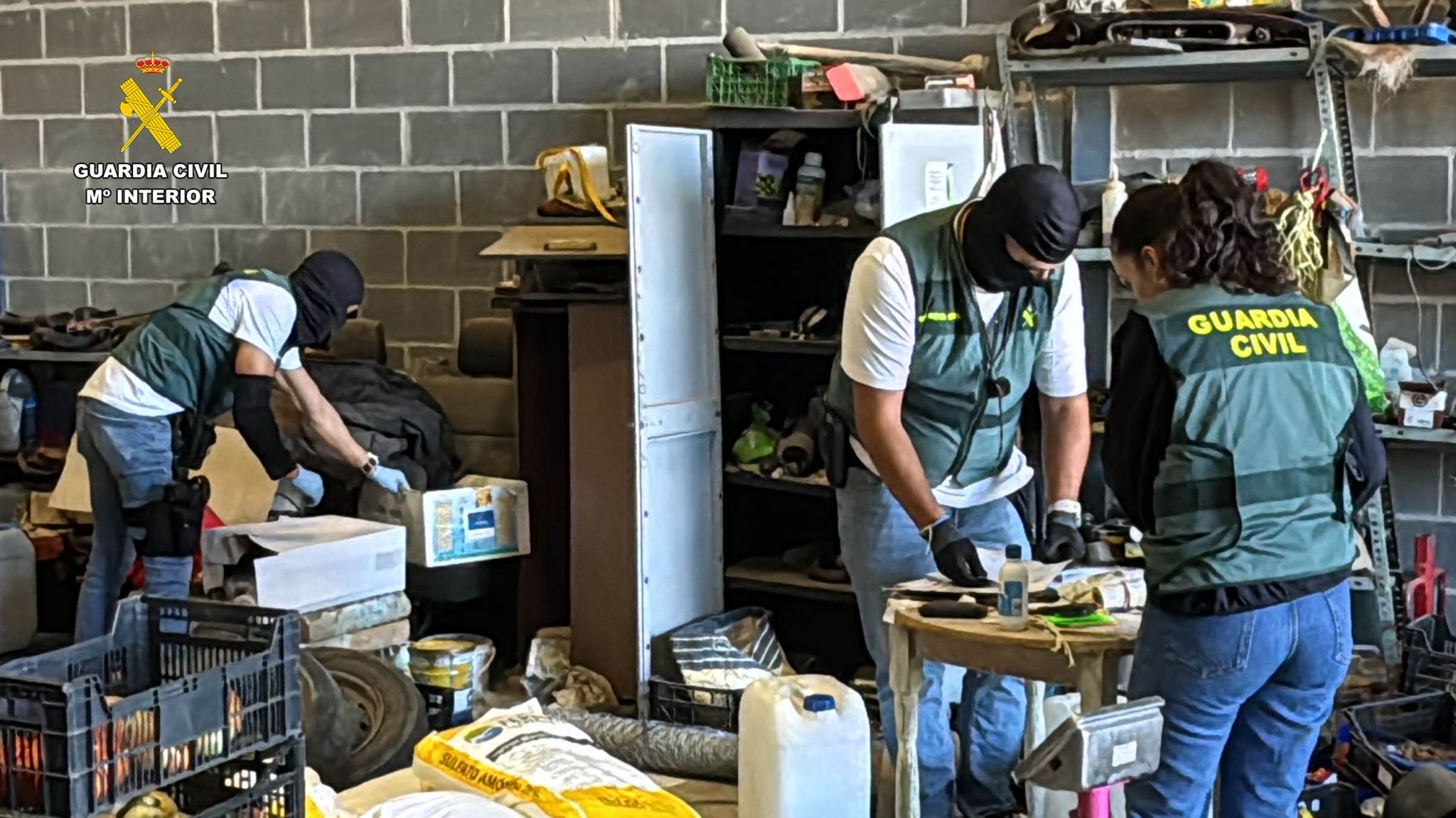 Siete detenidos por explotación laboral a 45 trabajadores en La Rioja Baja Siete detenidos por explotación laboral a 45 trabajadores en La Rioja Baja