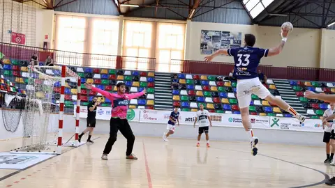 El BM Mare Nostrum suma su primera victoria en Elche El BM Mare Nostrum suma su primera victoria en Elche