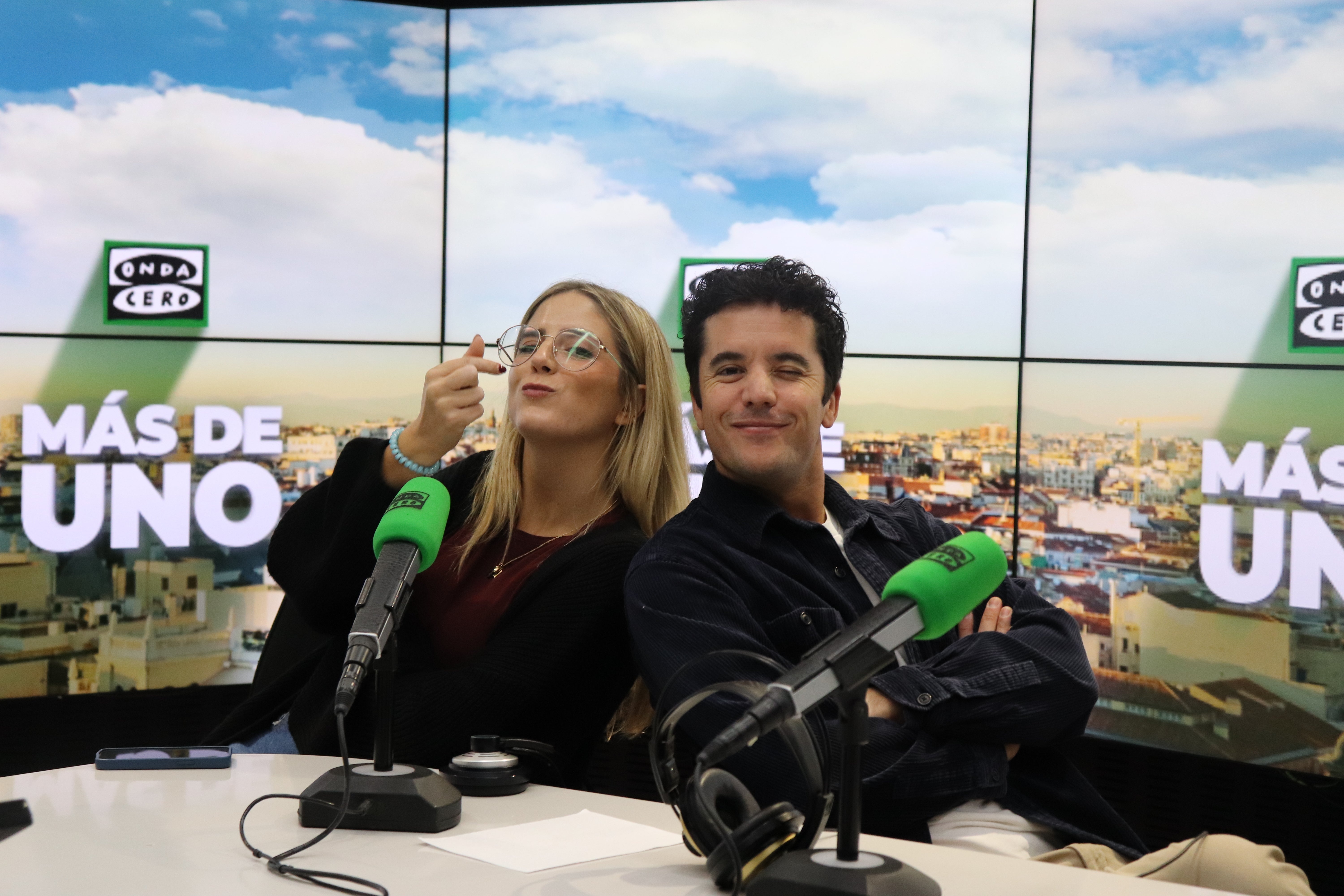 Los modernitos: El black friday llega a Más de uno