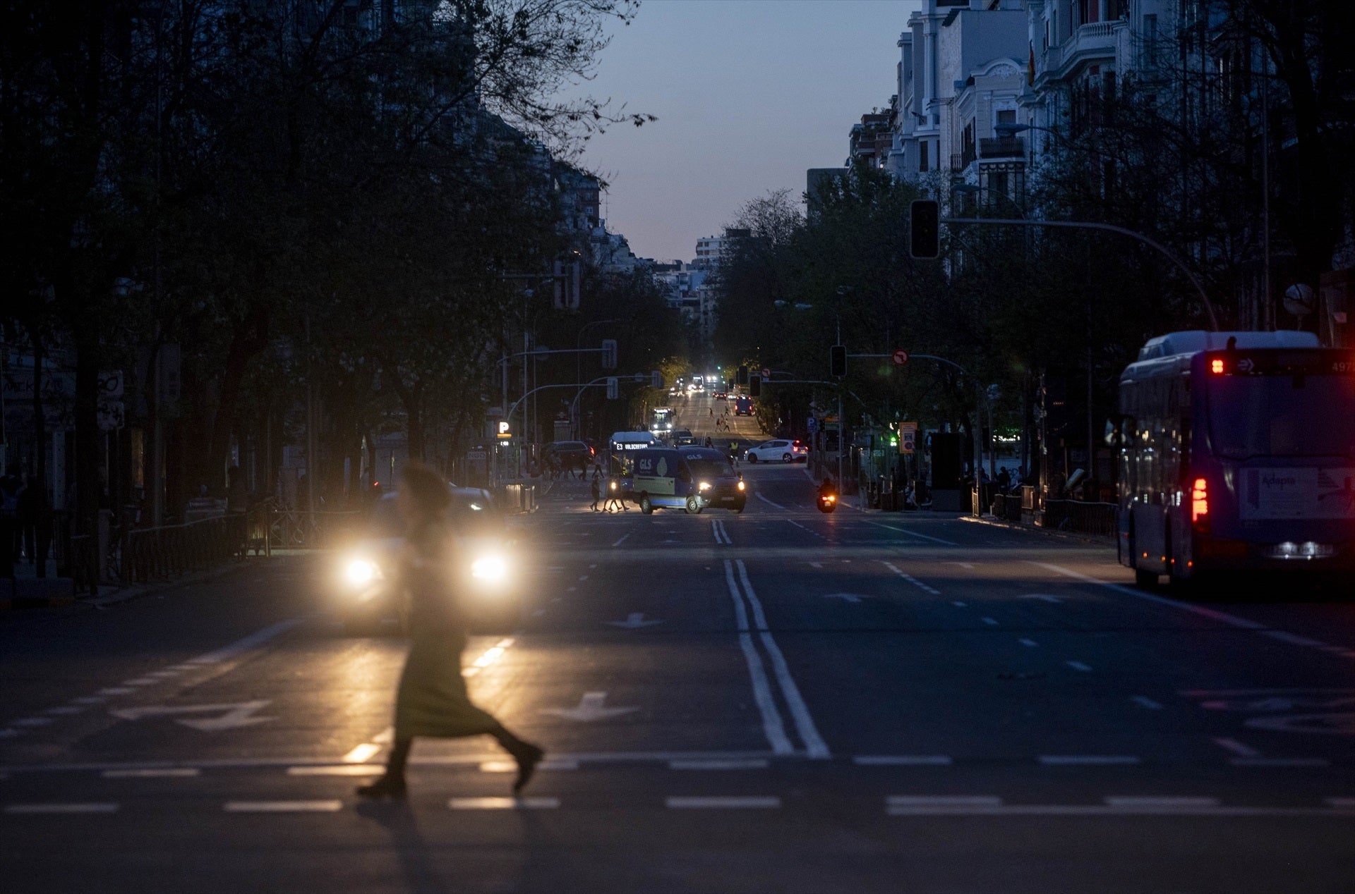 Red Eléctrica alerta de "variaciones bruscas de tensión" que ponen a España ante el riesgo de un nuevo apagón Red Eléctrica alerta de "variaciones bruscas de tensión" que ponen a España ante el riesgo de un nuevo apagón