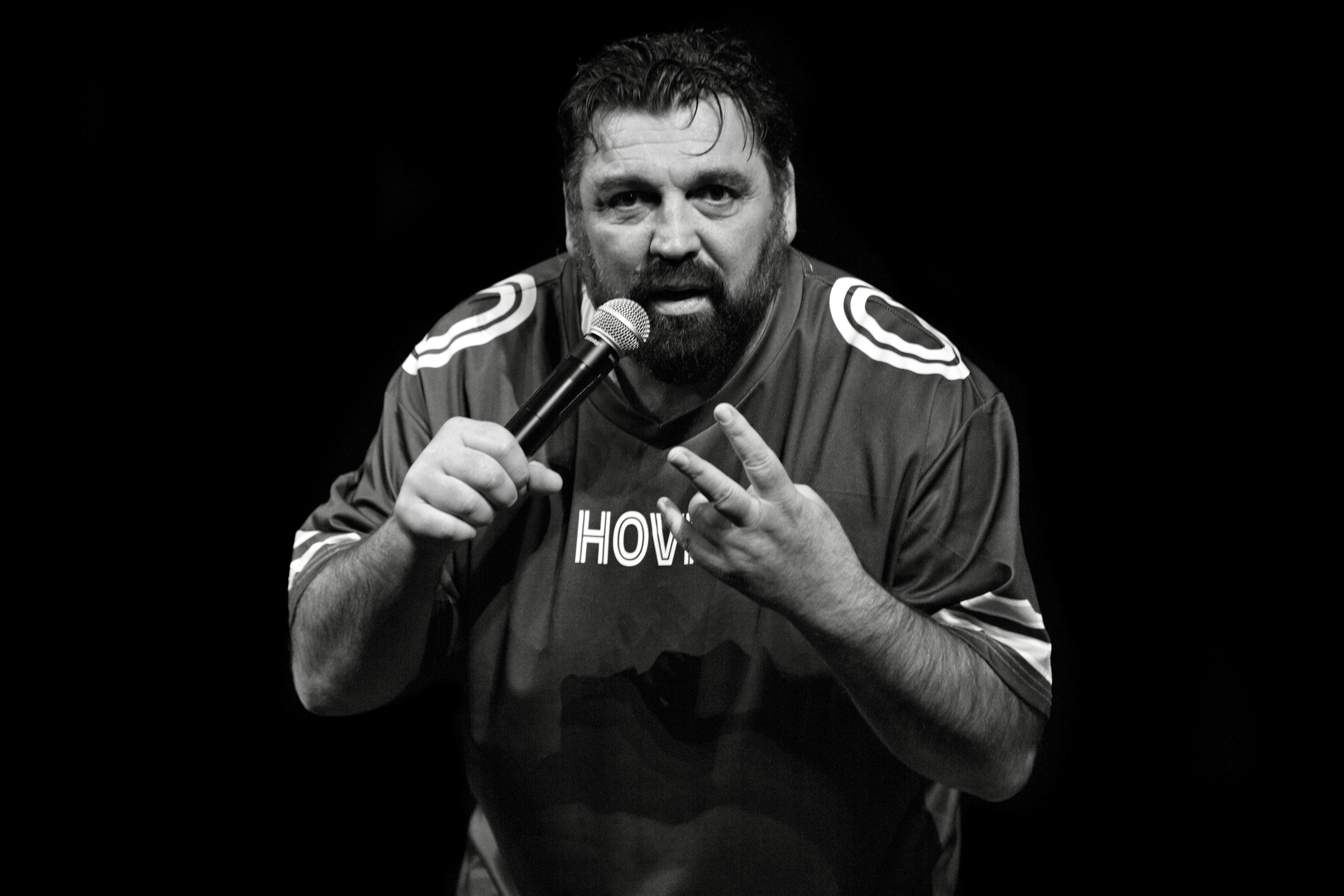 Hovik Keuchkerian: "(la vida) No se trata de ser todos iguales. Si no de convivir sabiendo que no lo somos" Hovik Keuchkerian: "(la vida) No se trata de ser todos iguales. Si no de convivir sabiendo que no lo somos"